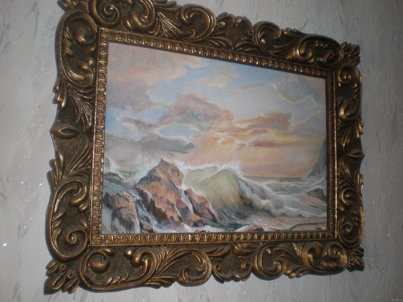 Paintings and wood carvings